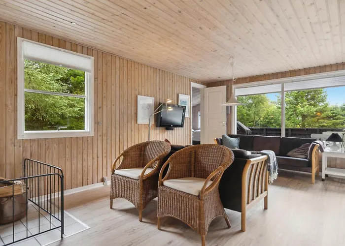 3 Bedroom Awesome In Дом отдыха