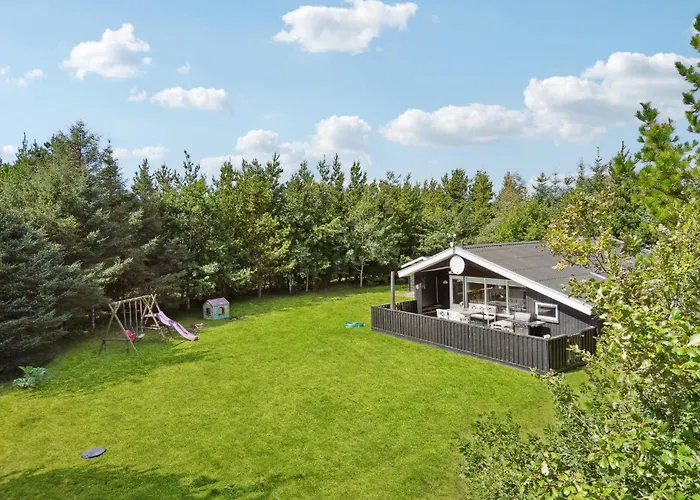 Дом отдыха 3 Bedroom Awesome In